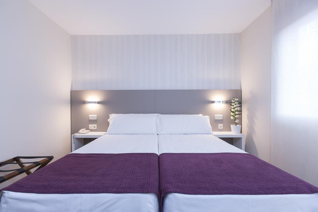 Di' Carlo Hotel Madrid Bagian luar foto