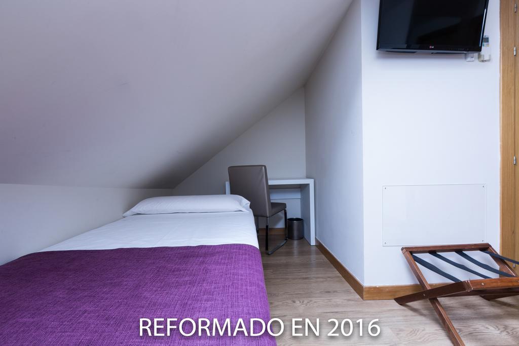 Di' Carlo Hotel Madrid Bagian luar foto