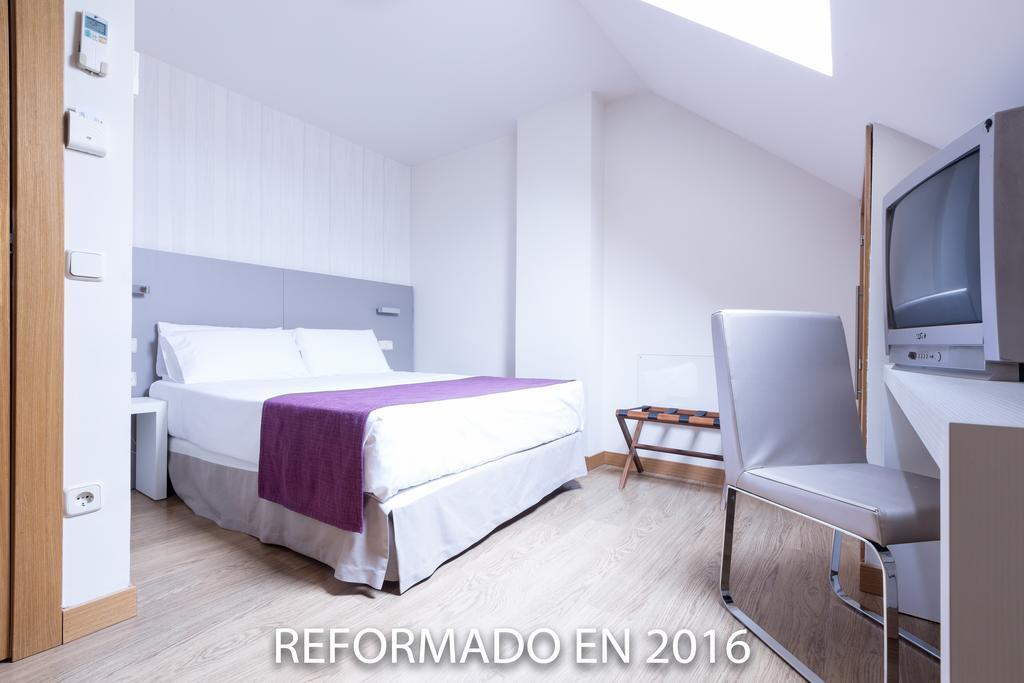 Di' Carlo Hotel Madrid Bagian luar foto