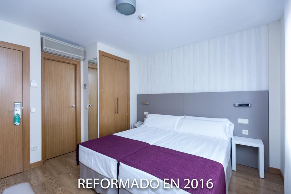 Di' Carlo Hotel Madrid Bagian luar foto
